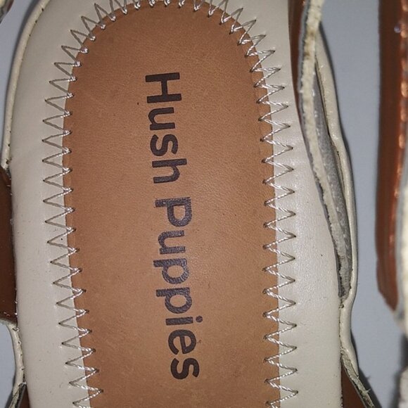 Hush Puppies Cream Sandals Sz 9.5W - Picture 4 of 4